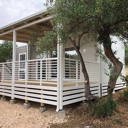 Olive Camp The Garden 3* Tisno