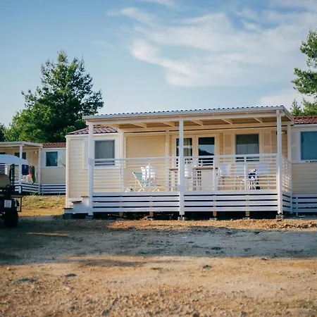 Campingplatz Olive Camp The Garden 3*